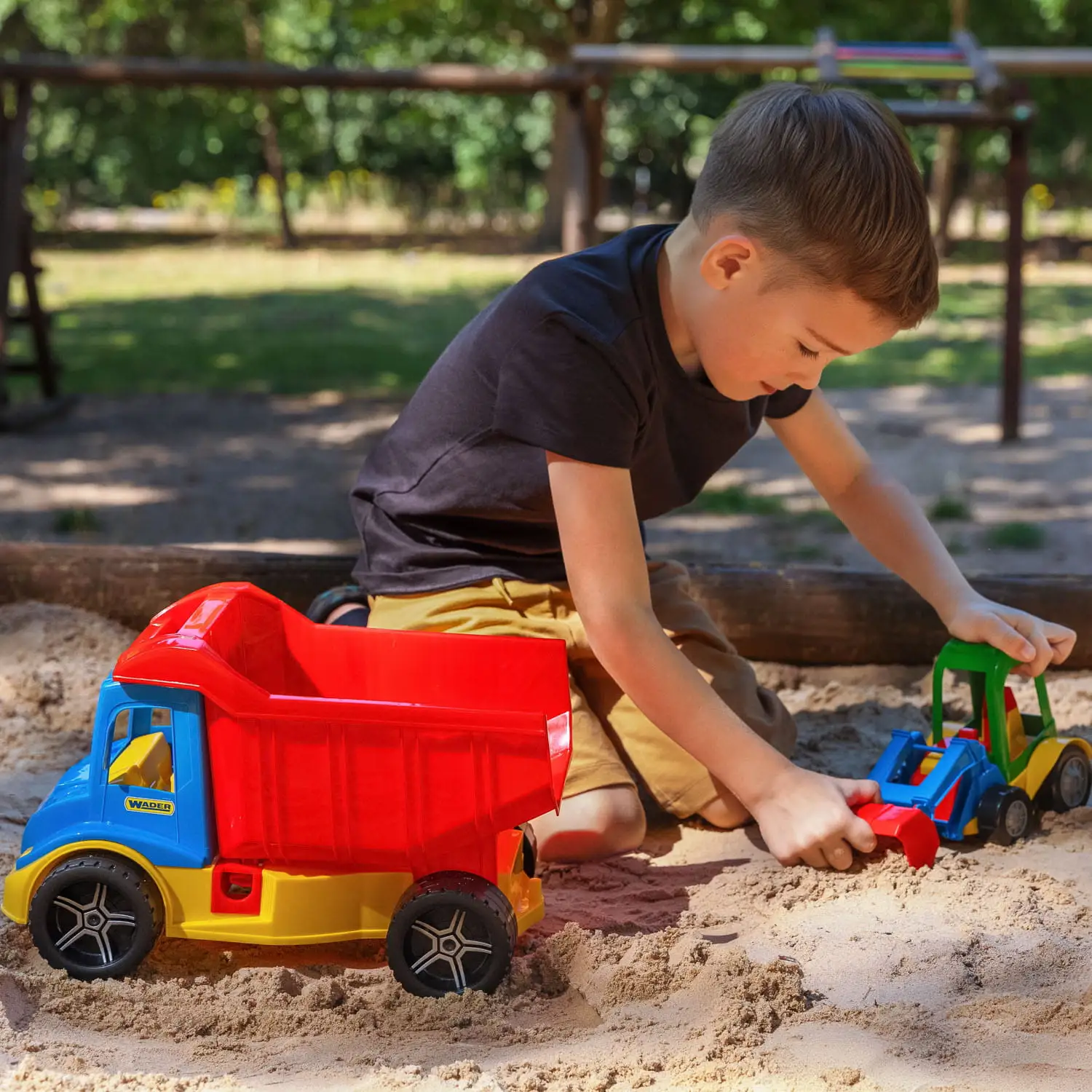 Multi Truck ze spychaczem buggy — 2