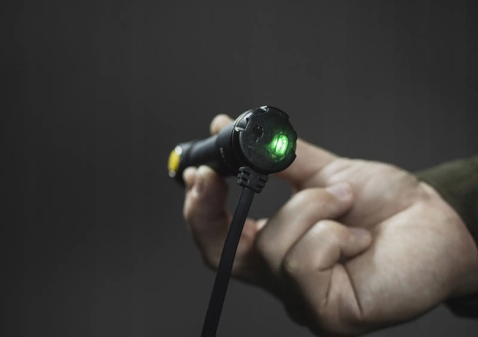 ŁADOWARKA MAGNETYCZNA DO LATAREK ARMYTEK WIZARD TIARA PRIME PARTNER AMC-02 — 9