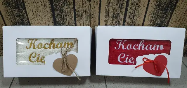 ręcznik w pudełku 50X100 KOCHAM CIĘ