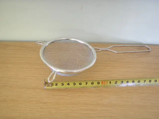 sitko 10cm z metalową rączką  KL33A02