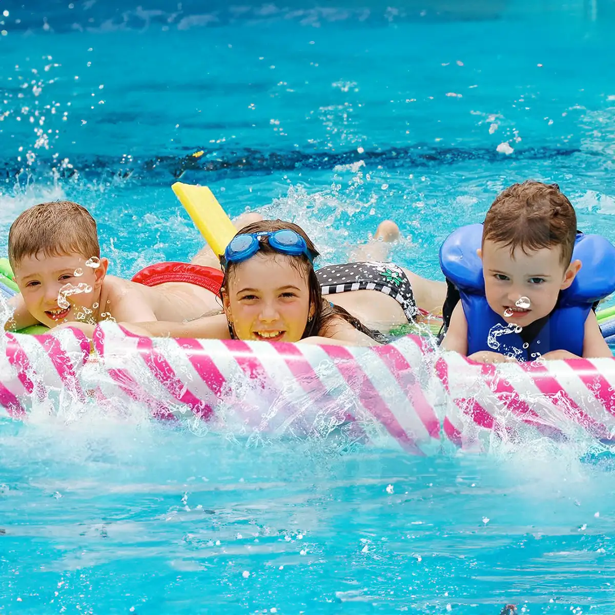 Materac dmuchany do pływania plażowy z siatką różowy — 7