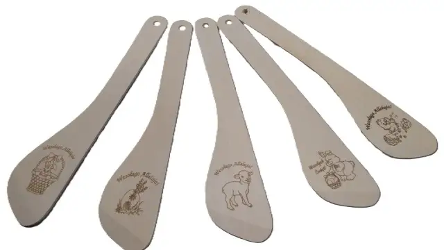 łopatka drewno WESOŁA KUCHNIA WIELKANOC   30 cm.   WKL22S
