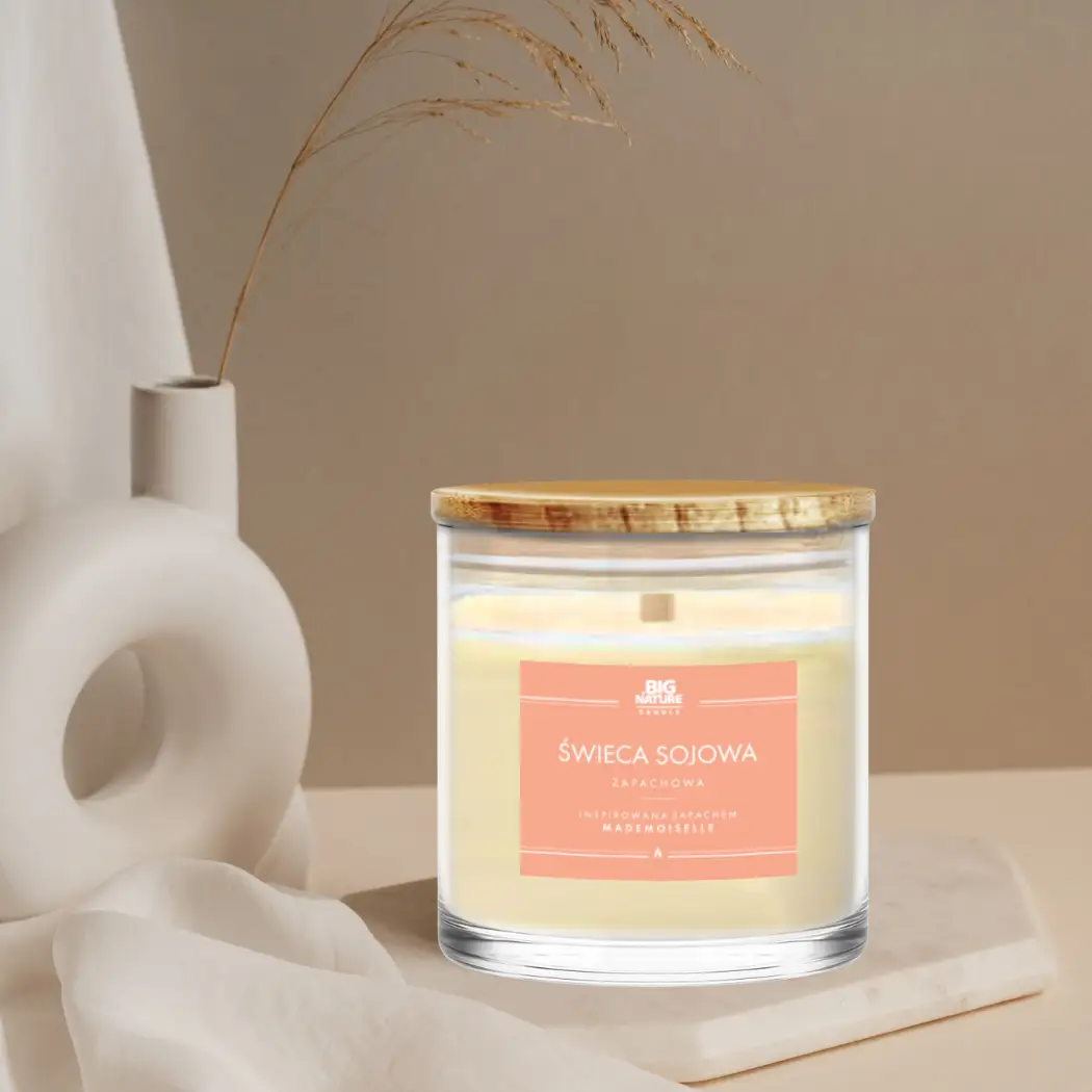 Świeca sojowa zap. insp. MADEMOISELLE 215g - BIG NATURE CANDLE — 2