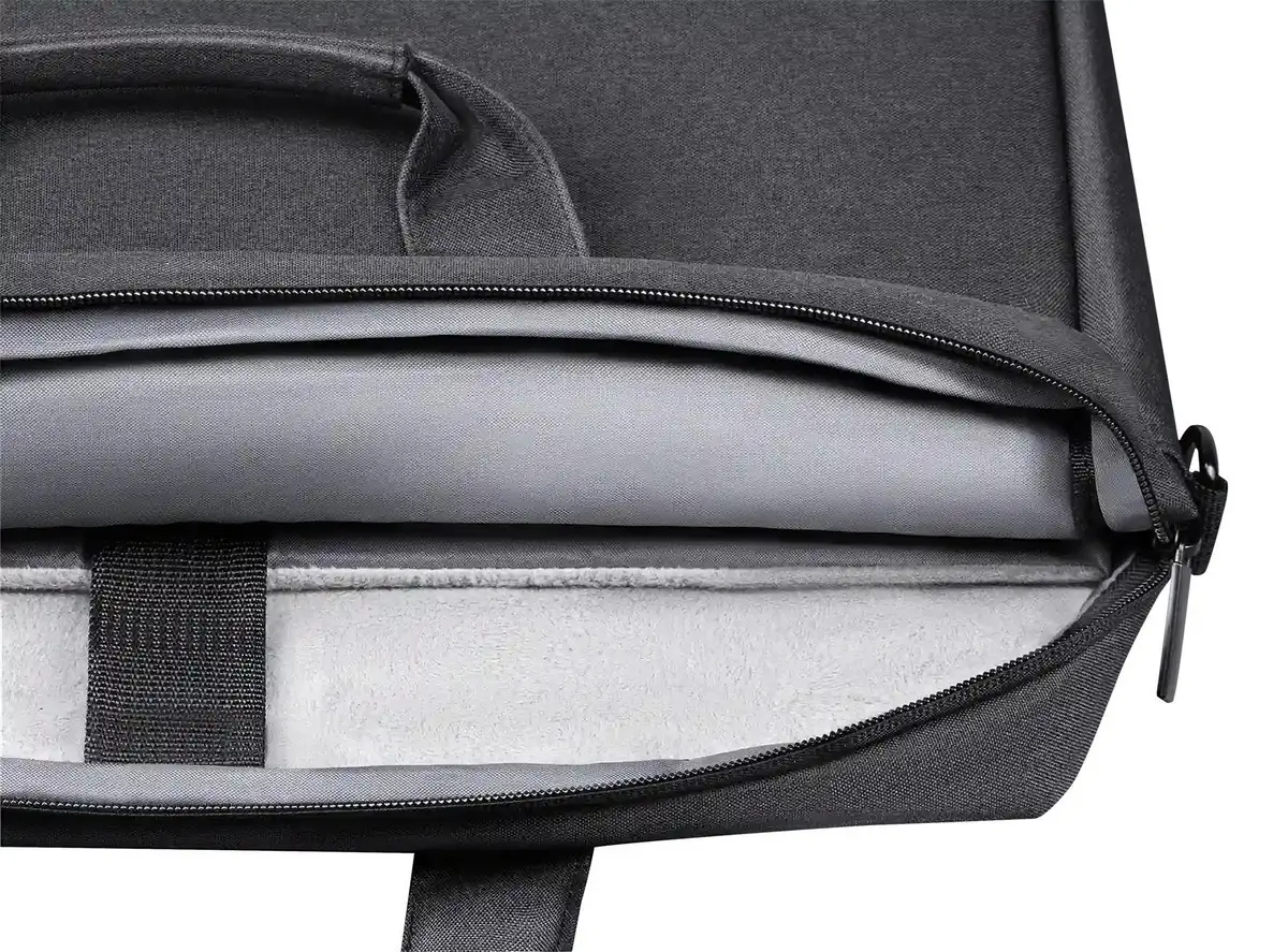 TORBA DEFENDER FIRM CZARNA 15,6" — 9