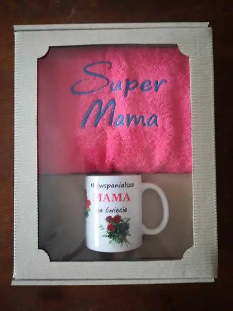 zest.prezentowy ręcznik+kubek SUPER MAMA — 2