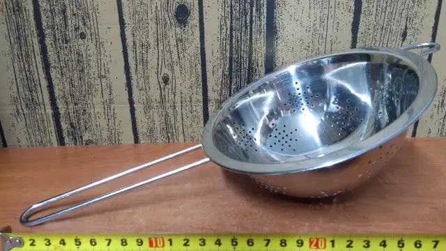 durszlak nierdzewny 22cm