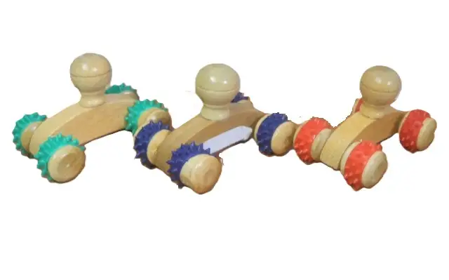 masażer drewniany z uchwytem  4 rolki — 2