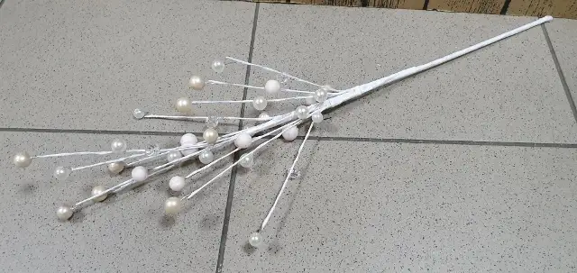 gałązka ozdobna biała 55cm  PEREŁKI |  MYX6100B
