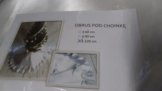 obrus falbanka 5szt. pod choinkę  FI-120cm — 2
