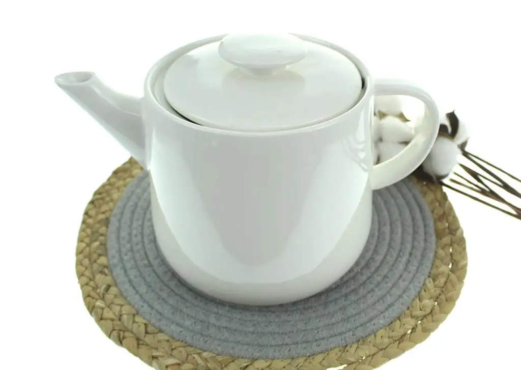 dzbanek, dzbanuszek ceramiczny z przykryciem 15 cm 1500 ml biała porcelana CN-20265