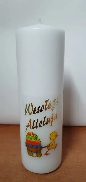świeca słupek 15cm Wesołego Alleluja z kurczakiem