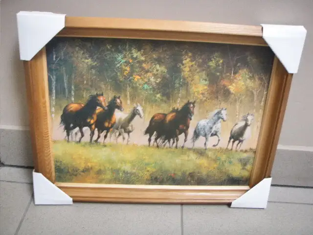 obraz w drewnianej ramie 30x40 KONIE 7768 — 2