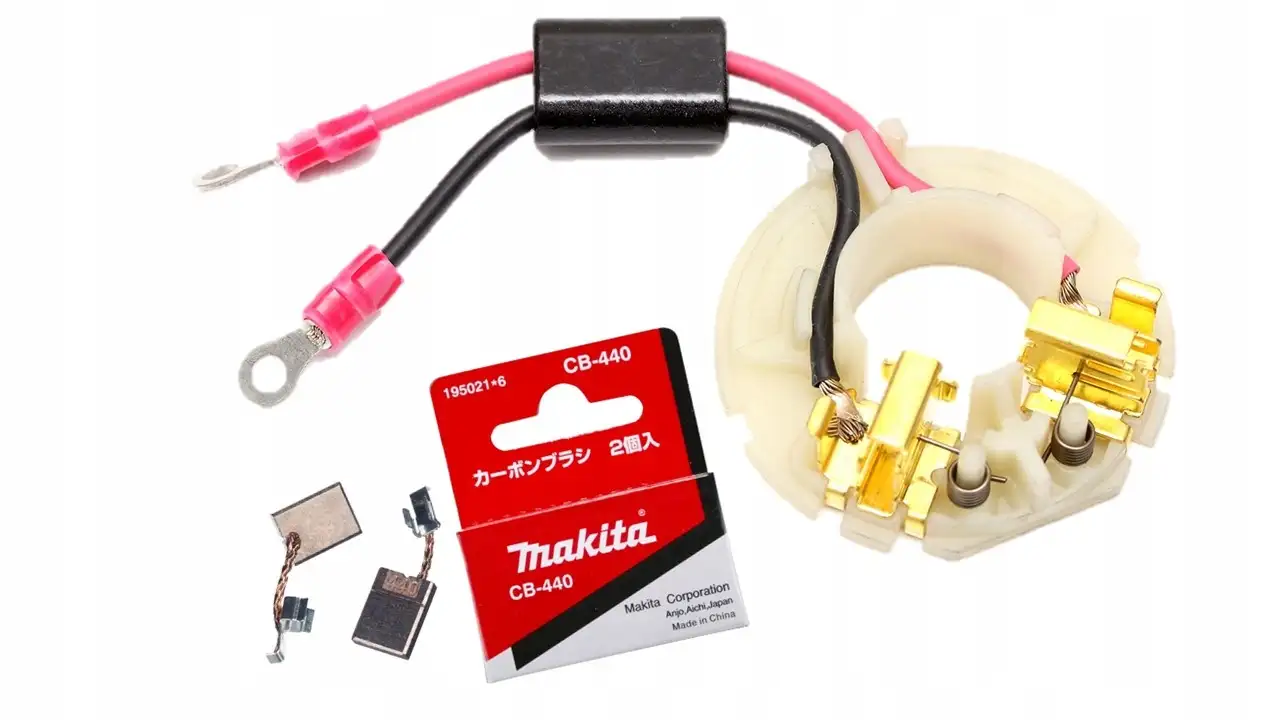 MAKITA SZCZOTKOTRZYMACZ 632K64-8 DDDF458 + CB440