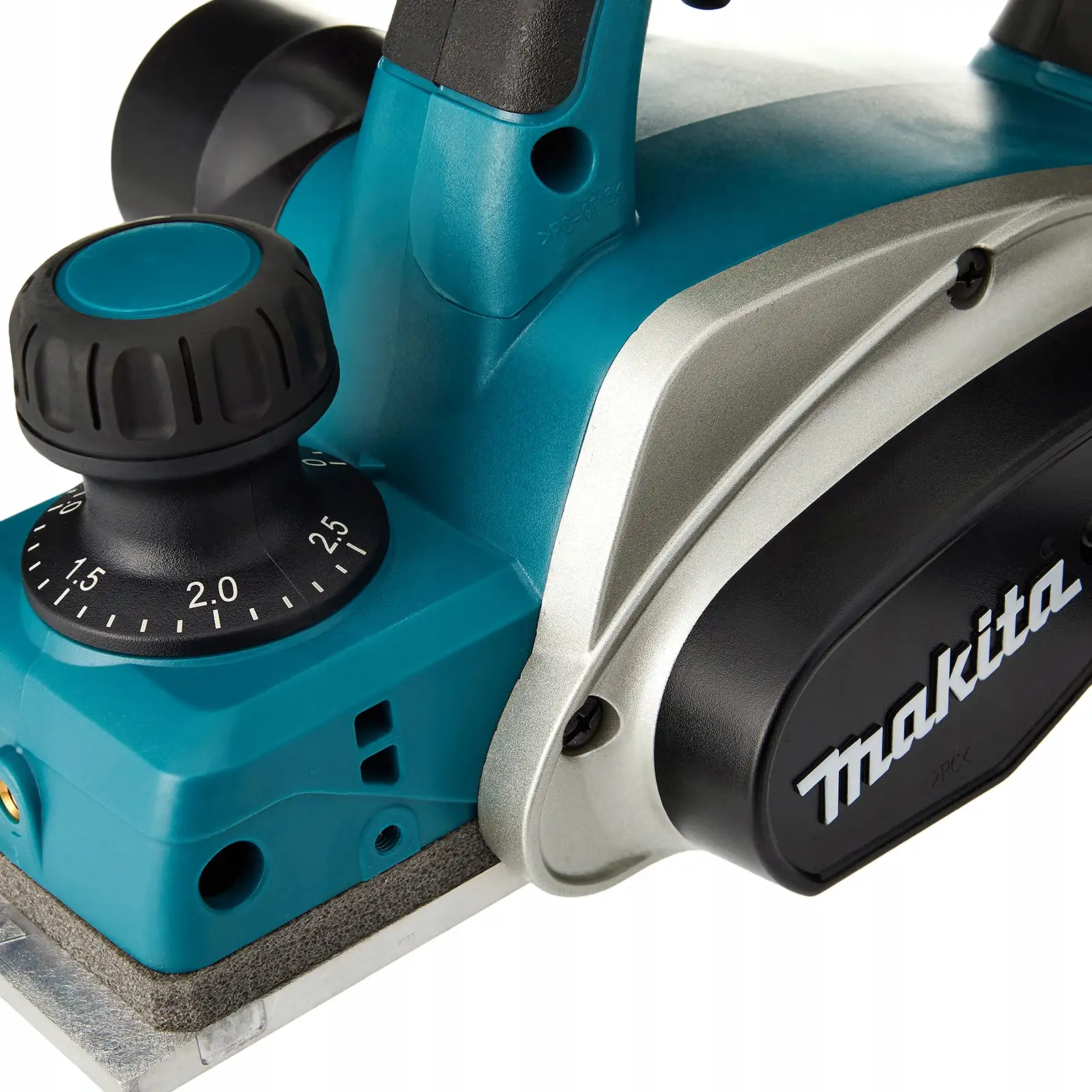 MAKITA ELEKTRYCZNY STRUG DO DREWNA KP0800 — 2