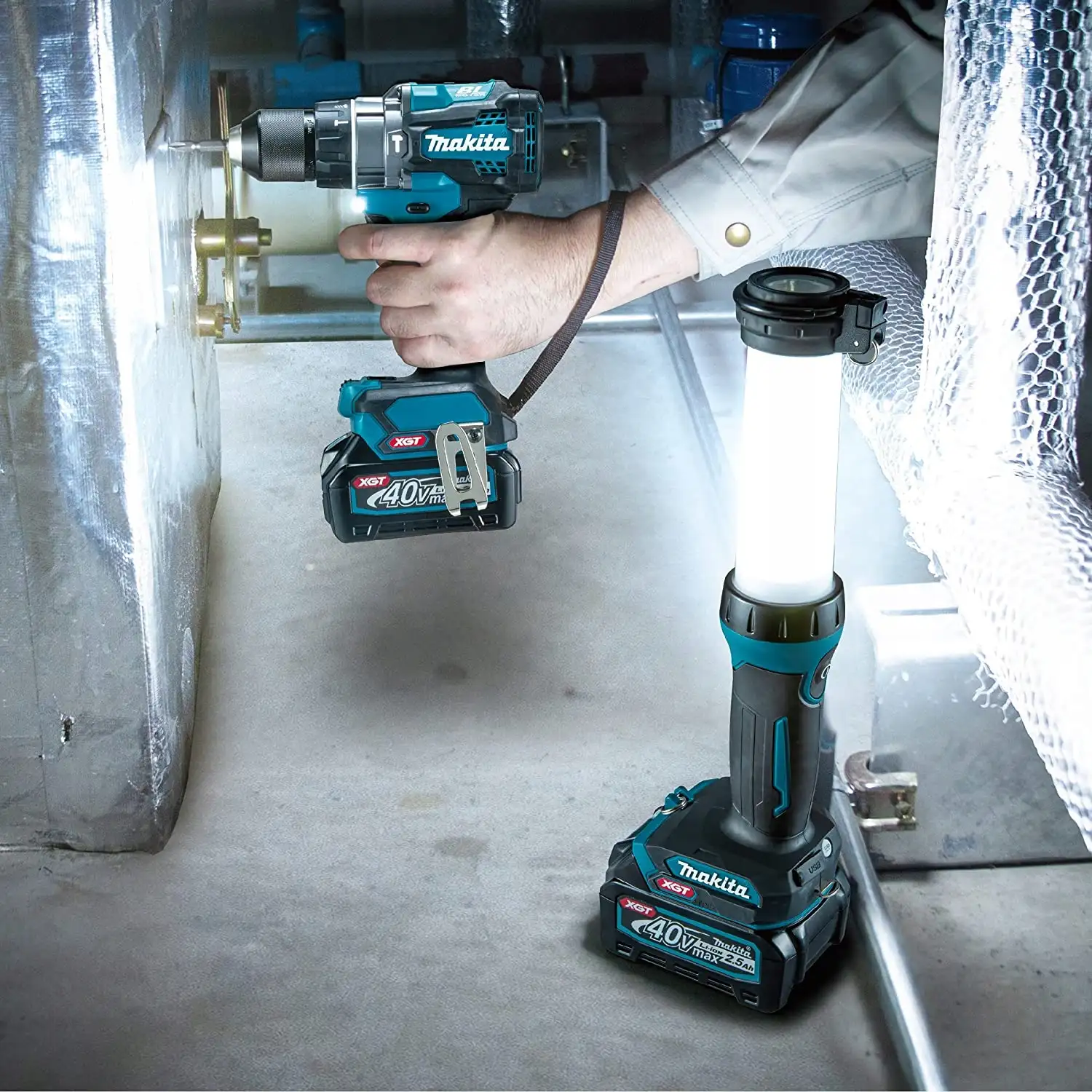 MAKITA ML002G LATARKA LAMPKA AKU 40V max XGT — 3