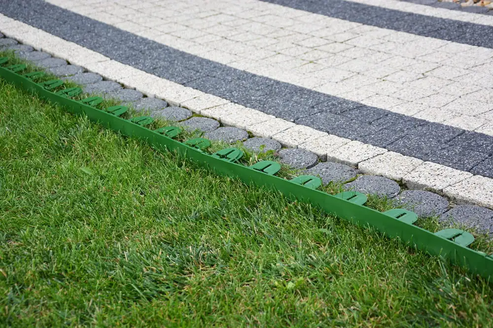 OBRZEŻE trawnikowe 3m TERAKOTA — 4