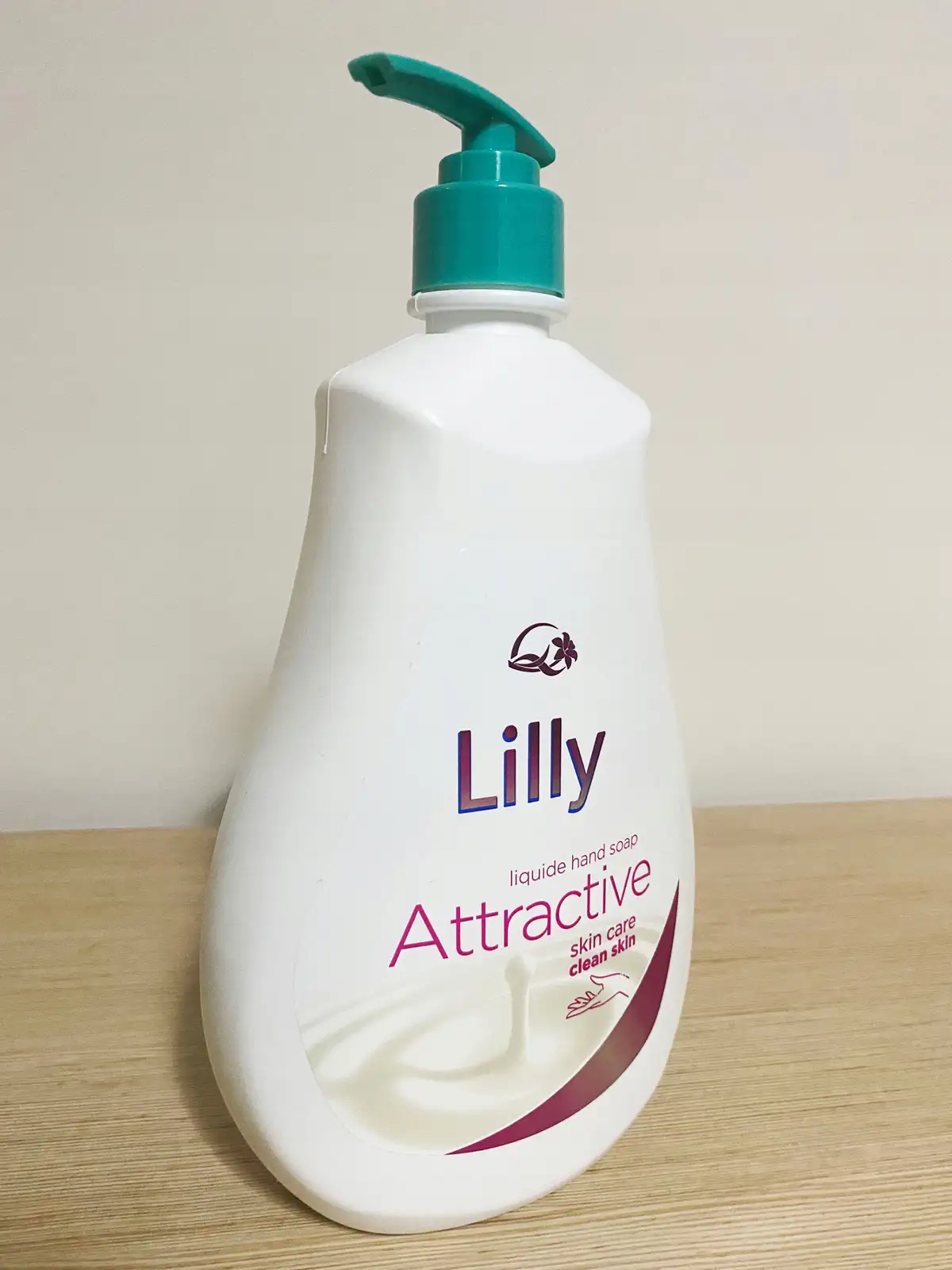 MYDŁO W PŁYNIE 750ml NIEMIECKIE LILLY ATTRACTIVE — 4