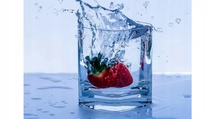 FINISH Nabłyszczacz do Zmywarki Płyn Nabłyszczający POWERBALL 800 ml — 3